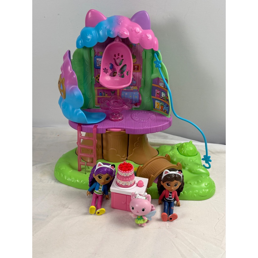 Gabbys Dollhouse Kitty Fairy Garden Treehouse Playset with Figures and Lights